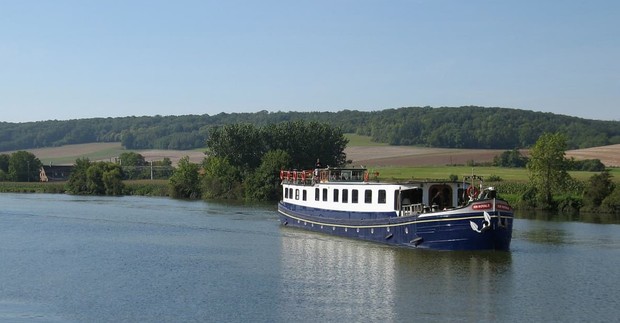 Kir Royale, the ship servicing Classic River France Cruise – Champagne